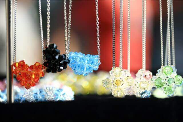 初心者向きビーズで作るヘアアクセサリー ビーズアクセサリー資格 Com